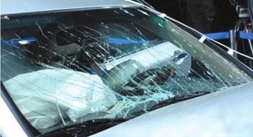 玻璃多少钱汽车