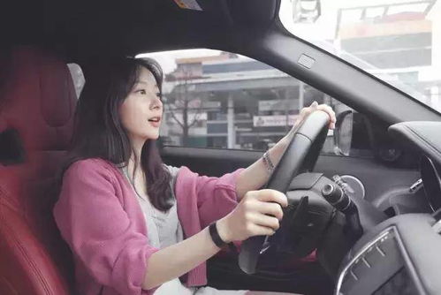 女士汽车靠背高度多少