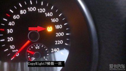 汽车报警灯电压多少