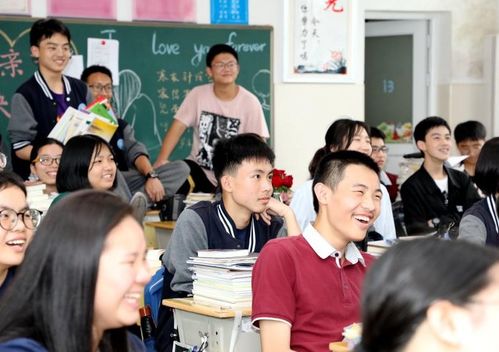 高考临近医生咆哮式喊话考生家长