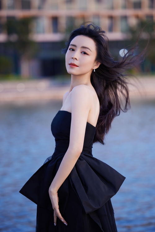 林允穿半透明纱裙身材好绝