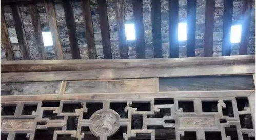 400年历史金丝楠木老屋被烧