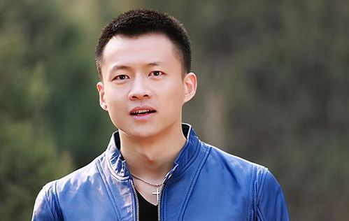 “龙舟吴彦祖”我只是五官清晰些