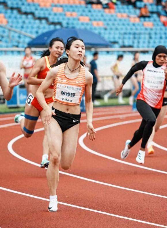 陈妤颉亚锦赛女子200米夺冠