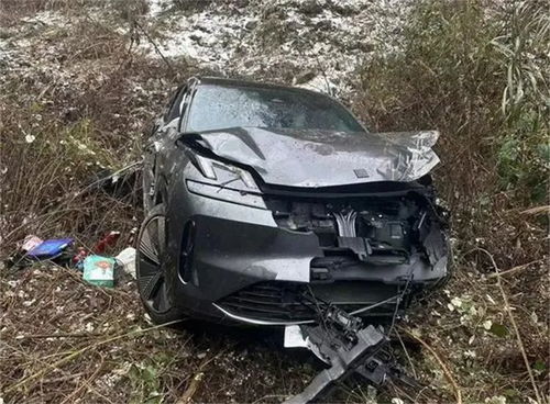 汽车轻微擦伤赔多少