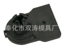 汽车大灯外壳多少层