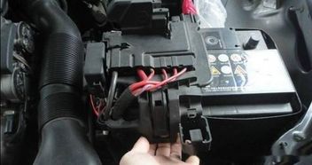 汽车电瓶多少v满