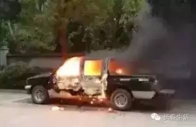 多少温度汽车会自燃