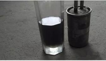 汽车油泵保持多少油量