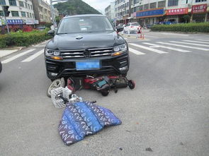 撞小汽车赔偿多少