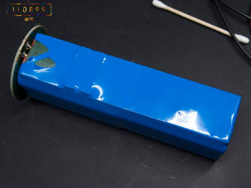 汽车灯电压多少