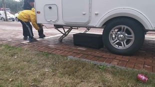 汽车拖挂船多少米