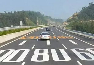 汽车转弯时多少距离