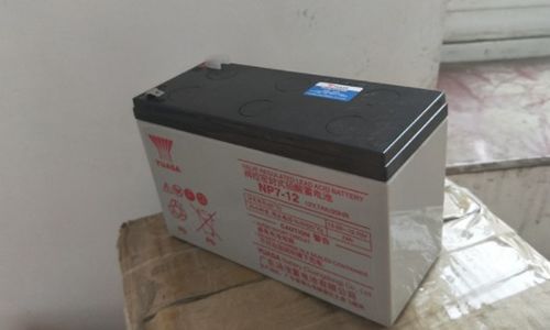 汽车原配电瓶多少