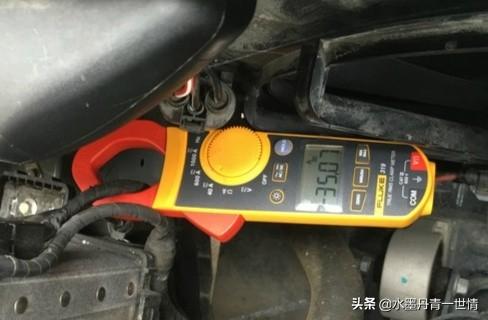 汽车小电瓶多少电压