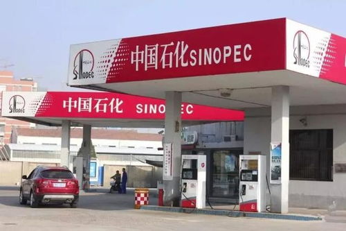 热天汽车加油多少合适