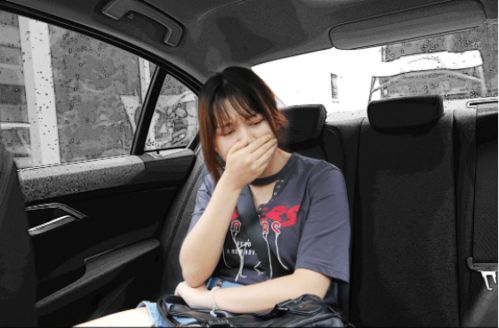 小汽车载多少斤