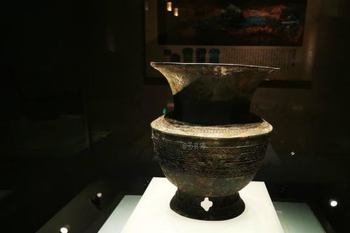 洛阳博物馆一青铜器展品酷似LABUBU
