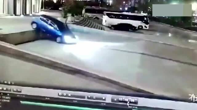 汽车台阶能下多少